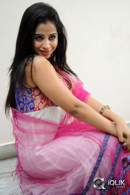 Swathi-Deekshith-at-Ladies-and-Gentlemen-Movie-Song-Launch